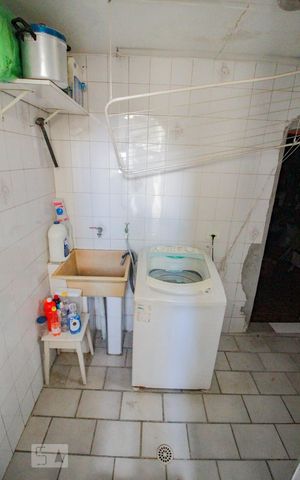 Casa à venda com 150m², 3 quartos e 3 vagasarea de serviço