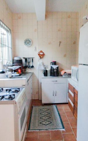 Casa à venda com 150m², 3 quartos e 3 vagascozinha
