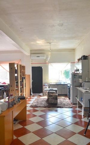 Casa à venda com 119m², 3 quartos e 3 vagasSala