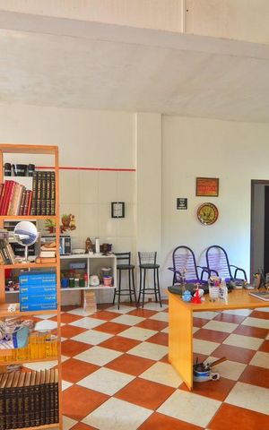 Casa à venda com 119m², 3 quartos e 3 vagasSala