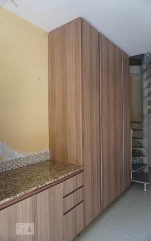 Casa à venda com 154m², 3 quartos e 4 vagasChurrasqueira