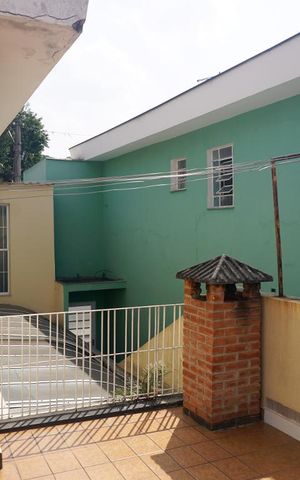 Casa à venda com 154m², 3 quartos e 4 vagasChurrasqueira