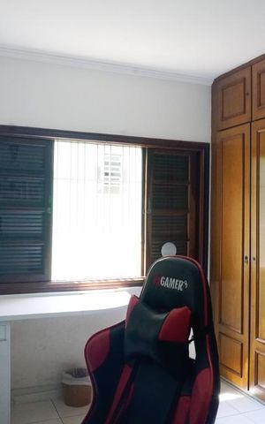 Casa à venda com 154m², 3 quartos e 4 vagasQuarto 2