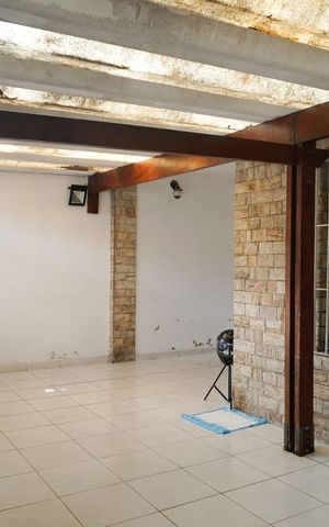 Casa à venda com 154m², 3 quartos e 4 vagasGaragem