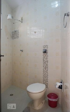Casa à venda com 154m², 3 quartos e 4 vagasBanheiro de Serviço