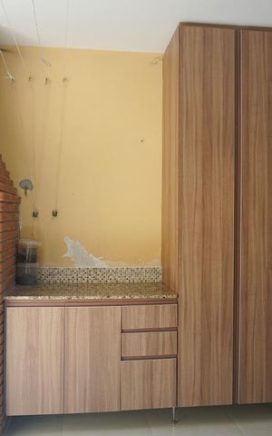 Casa à venda com 154m², 3 quartos e 4 vagasChurrasqueira