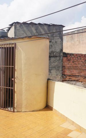 Casa à venda com 154m², 3 quartos e 4 vagasChurrasqueira