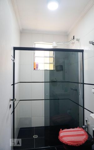 Casa à venda com 154m², 3 quartos e 4 vagasBanheiro Social