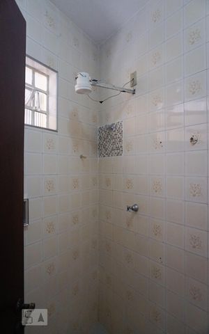 Casa à venda com 154m², 3 quartos e 4 vagasBanheiro de Serviço