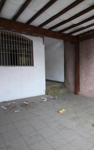 Casa à venda com 104m², 3 quartos e 2 vagasgaragem