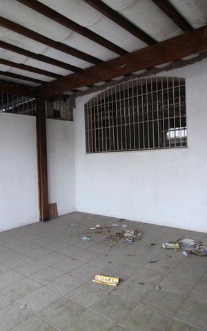 Casa à venda com 104m², 3 quartos e 2 vagasgaragem