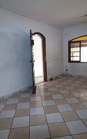 Casa à venda com 104m², 3 quartos e 2 vagassala