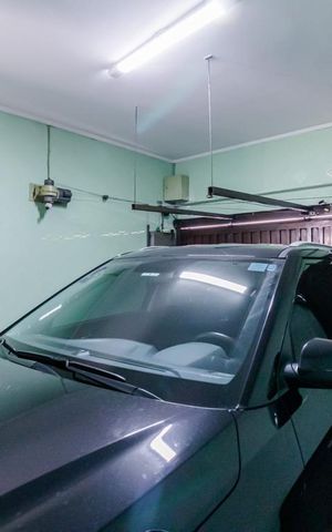 Casa à venda com 325m², 3 quartos e 2 vagas Casa à venda com 325m², 3 quartos e 2 vagasGaragem