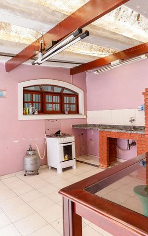 Casa à venda com 250m², 3 quartos e 5 vagas Casa à venda com 250m², 3 quartos e 5 vagasChurrasqueira