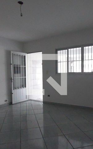 Casa à venda com 129m², 3 quartos e 2 vagasSala