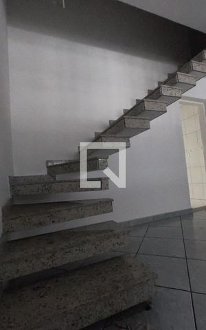 Casa à venda com 129m², 3 quartos e 2 vagasSala