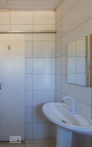 Casa à venda com 200m², 3 quartos e 1 vaga Casa à venda com 200m², 3 quartos e 1 vagaBanheiro