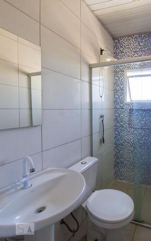 Casa à venda com 200m², 3 quartos e 1 vaga Casa à venda com 200m², 3 quartos e 1 vagaBanheiro