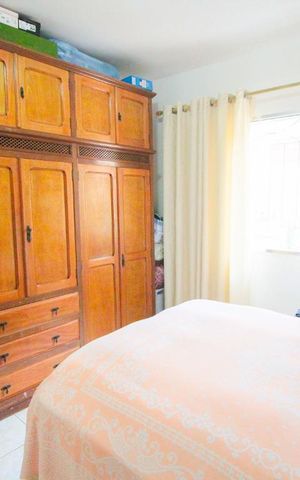 Casa à venda com 100m², 3 quartos e 6 vagas Casa à venda com 100m², 3 quartos e 6 vagasQuarto 1
