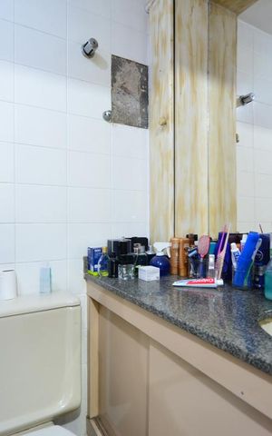 Apartamento à venda com 139m², 5 quartos e 2 vagasBanheiro da Suíte 1
