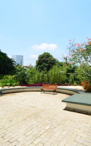 Apartamento à venda com 139m², 5 quartos e 2 vagasÁrea Externa