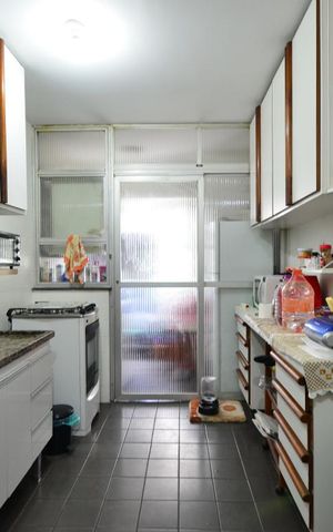 Apartamento à venda com 139m², 5 quartos e 2 vagasCozinha