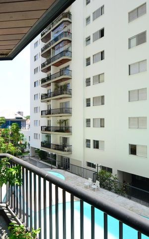 Apartamento à venda com 139m², 5 quartos e 2 vagasVaranda