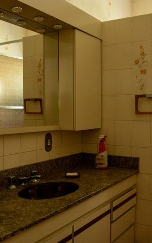 Casa à venda com 110m², 3 quartos e 2 vagas Casa à venda com 110m², 3 quartos e 2 vagasBanheiro 1