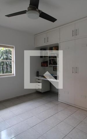 Casa para alugar com 300m², 5 quartos e 6 vagasQuarto 1