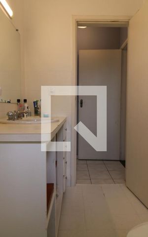 Casa para alugar com 300m², 5 quartos e 6 vagasBanheiro da suíte