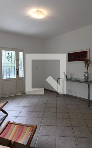 Casa para alugar com 300m², 5 quartos e 6 vagasSala 1