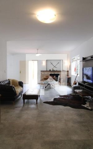 Casa para alugar com 300m², 5 quartos e 6 vagasSala 2