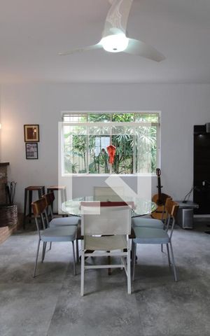 Casa para alugar com 300m², 5 quartos e 6 vagasSala 2