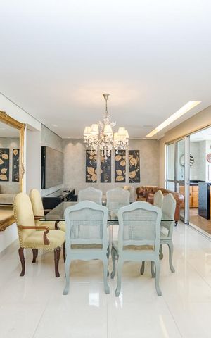 Apartamento à venda com 126m², 3 quartos e 2 vagas Apartamento à venda com 126m², 3 quartos e 2 vagasSala