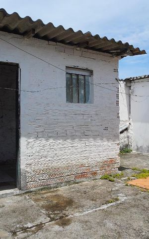 Casa à venda com 85m², 3 quartos e 2 vagasPátio