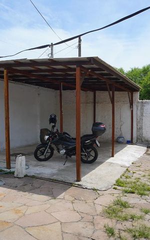 Casa à venda com 85m², 3 quartos e 2 vagasSala - Vista