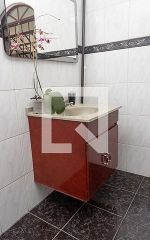 Casa à venda com 400m², 3 quartos e 4 vagas Casa à venda com 400m², 3 quartos e 4 vagasLavabo
