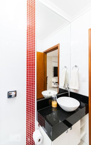 Casa à venda com 200m², 3 quartos e 2 vagasBanheiro de Serviço