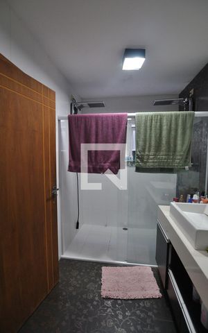 Casa à venda com 370m², 3 quartos e 3 vagasQuarto 1 - Suíte