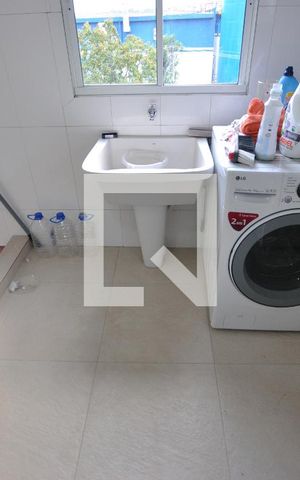 Casa à venda com 370m², 3 quartos e 3 vagasserviço