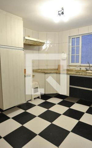 Casa à venda com 370m², 3 quartos e 3 vagasCozinha - Casa 02
