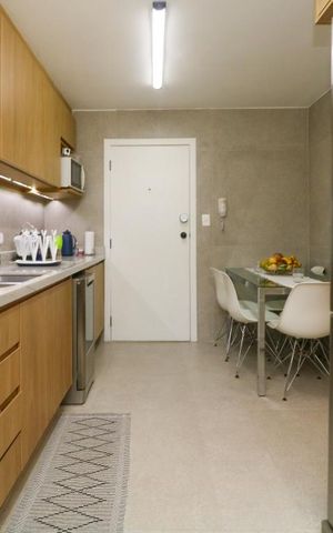 Apartamento para alugar com 133m², 3 quartos e 1 vaga Apartamento para alugar com 133m², 3 quartos e 1 vagaCozinha