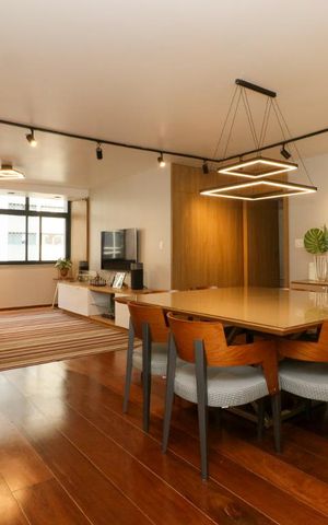Apartamento para alugar com 133m², 3 quartos e 1 vaga Apartamento para alugar com 133m², 3 quartos e 1 vagaSala
