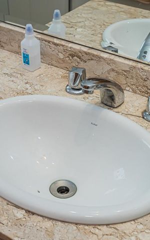Casa à venda com 264m², 4 quartos e 4 vagas Casa à venda com 264m², 4 quartos e 4 vagasBanheiro suite 3