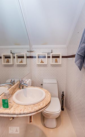 Casa à venda com 264m², 4 quartos e 4 vagas Casa à venda com 264m², 4 quartos e 4 vagasLavabo