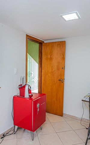 Casa à venda com 264m², 4 quartos e 4 vagas Casa à venda com 264m², 4 quartos e 4 vagasHome office