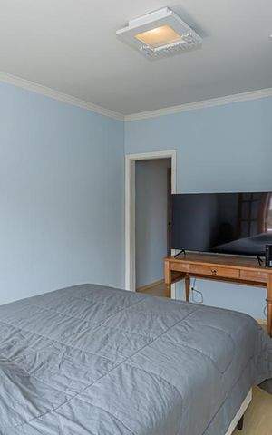 Casa à venda com 264m², 4 quartos e 4 vagas Casa à venda com 264m², 4 quartos e 4 vagasSuite 1