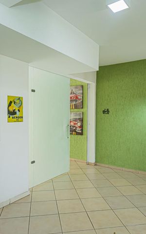 Casa à venda com 264m², 4 quartos e 4 vagas Casa à venda com 264m², 4 quartos e 4 vagasÁrea livre