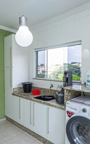 Casa à venda com 264m², 4 quartos e 4 vagas Casa à venda com 264m², 4 quartos e 4 vagasÁrea de Serviço