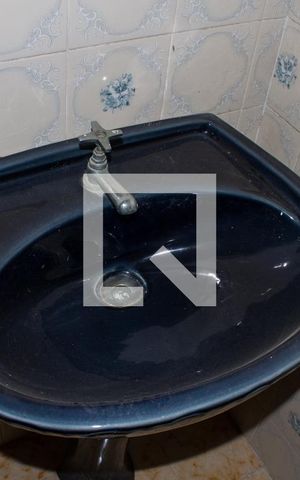 Casa para alugar com 450m², 5 quartos e 4 vagasBanheiro de Serviço